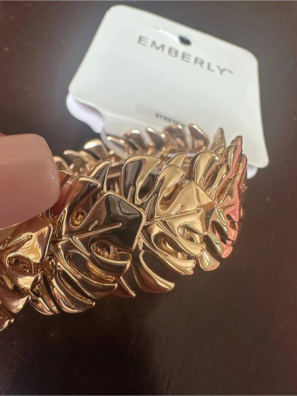 Emberly Gold Leaf-Link Women's Bracelet - Elegant Statement Jewelry NWT - Picture 2 of 3